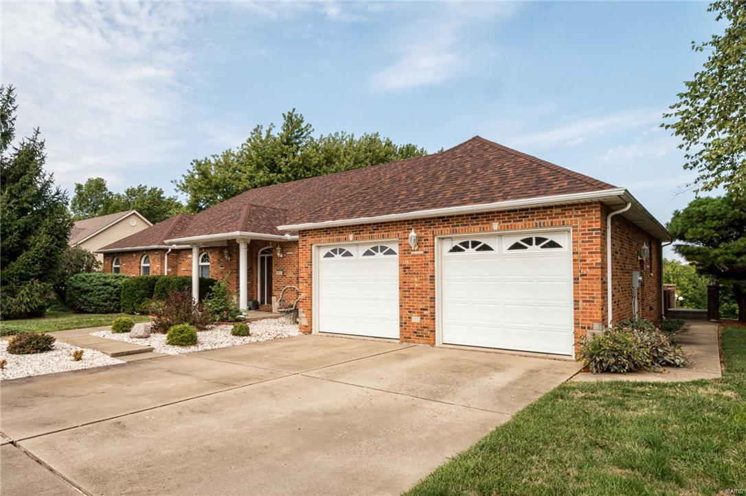 1055 Bluffside Road Columbia, IL 62236 - Photo 3 of 49 Gallery Image 3