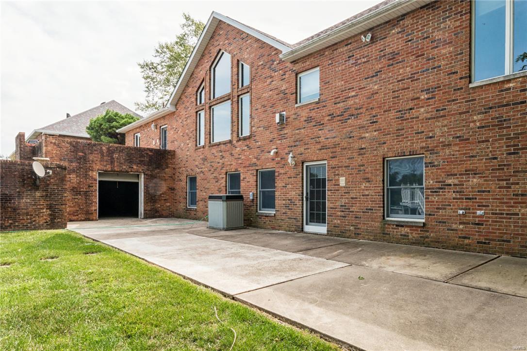 1055 Bluffside Road Columbia, IL 62236 - Photo 42 of 49 Gallery Image 42
