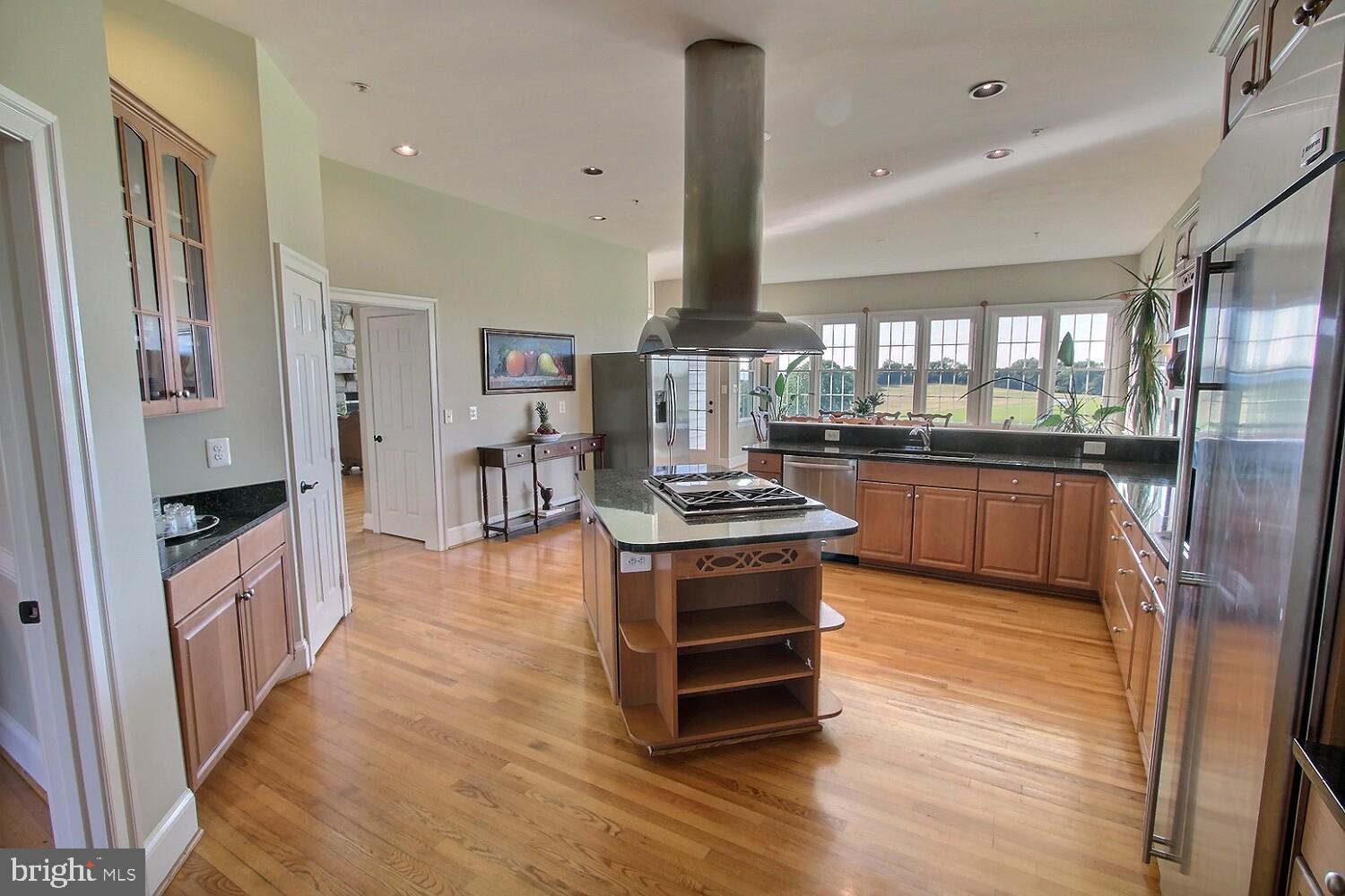 24238 Kings Valley Road Damascus, MD 20872 - Photo 11 of 82 Gallery Image 11