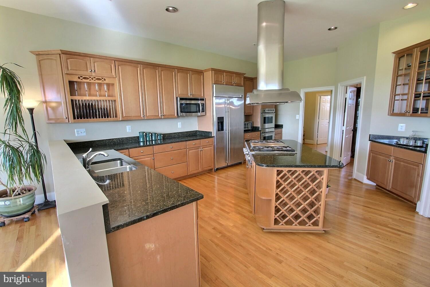 24238 Kings Valley Road Damascus, MD 20872 - Photo 14 of 82 Gallery Image 14