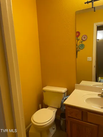 $179,999 | 2008 Timbers Edge Court, Unit 8, Kingsport, TN 37660