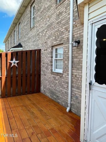 $179,999 | 2008 Timbers Edge Court, Unit 8, Kingsport, TN 37660