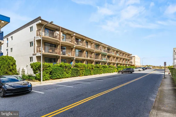 $285,000 | 8 36th Street, Unit 211, Ocean City, MD 21842