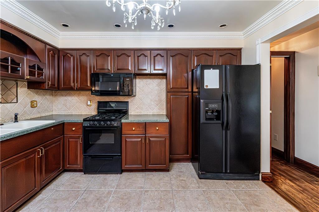 4045 Blue Willow Street Irwin, PA 15642 - Photo 12 of 27