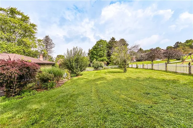 $300,000 | 4045 Blue Willow Street, Irwin, PA 15642