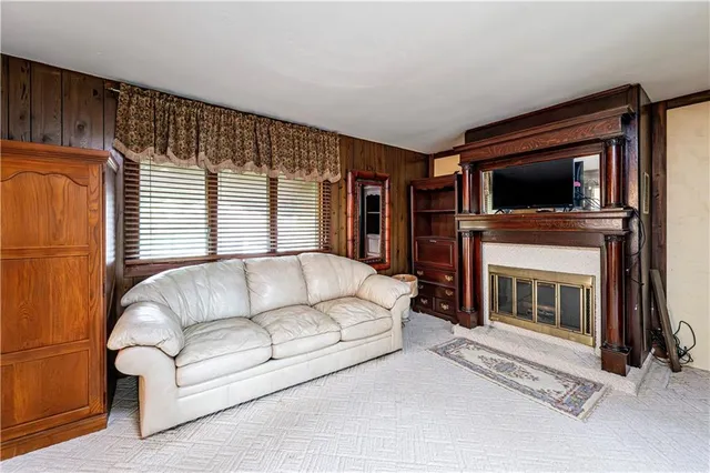 $300,000 | 4045 Blue Willow Street, Irwin, PA 15642