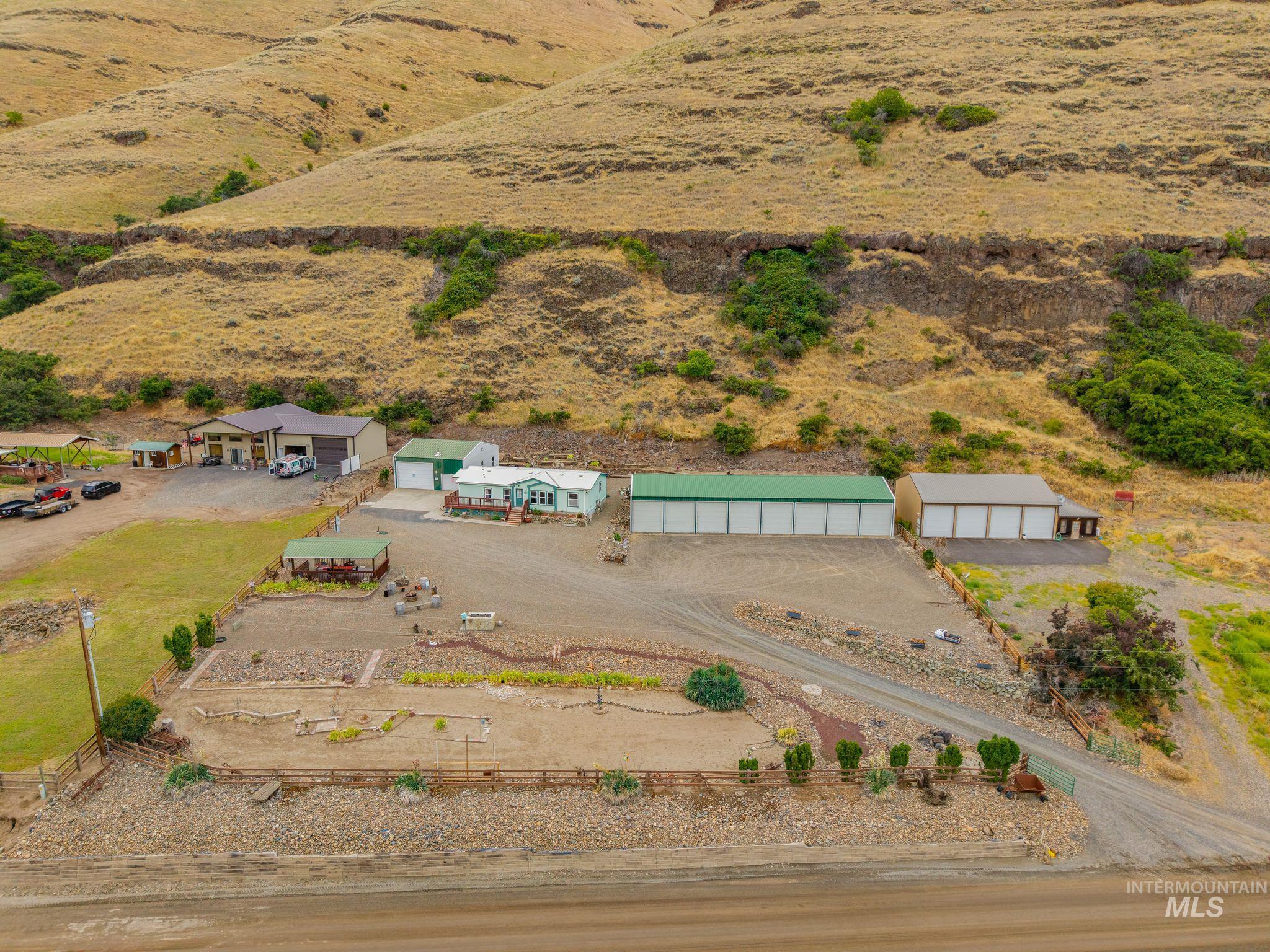 31018 Snake River Road Asotin, WA 99402 - Photo 3 of 50