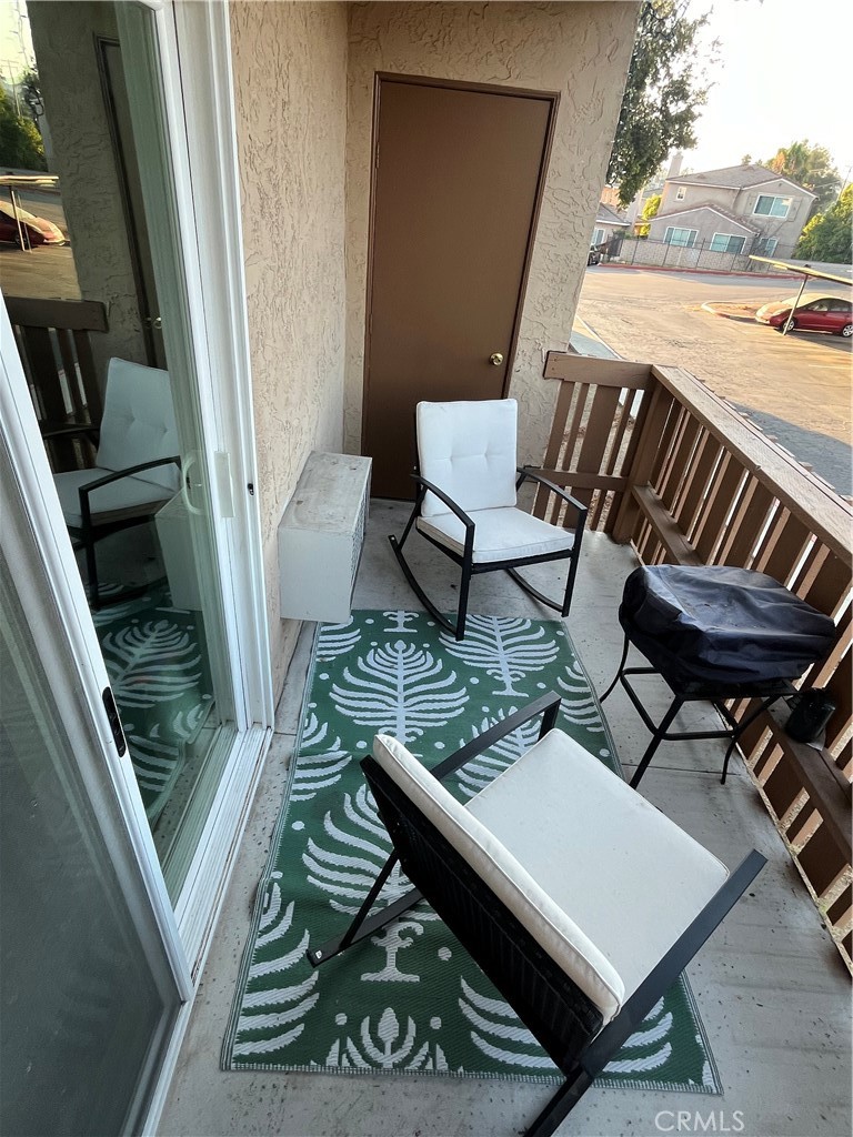 1051 Rock Springs Road Escondido, CA 92026 - Photo 10 of 28