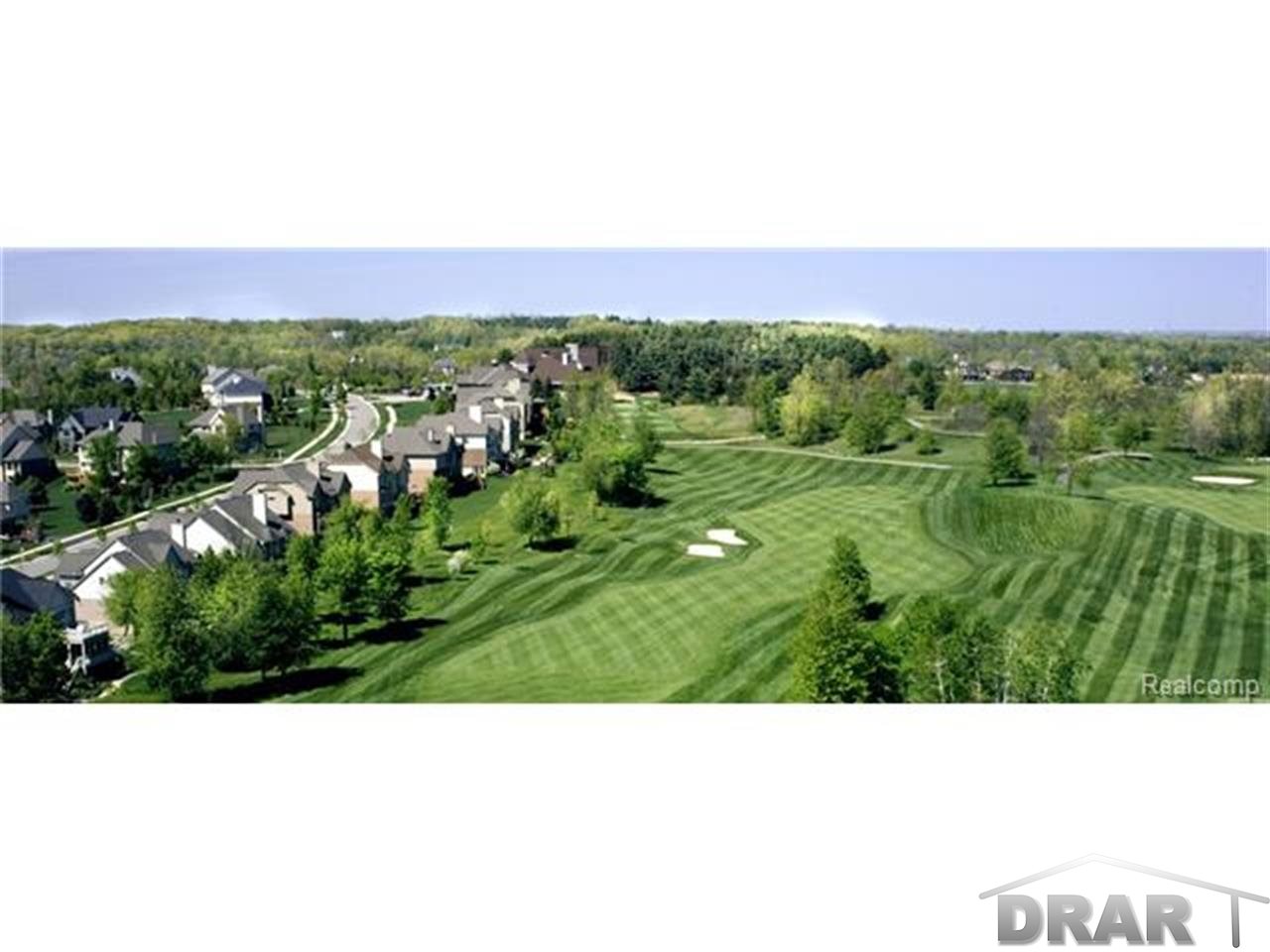 4366 Bluff Point Clarkston, MI 48348 - Photo 18 of 30 31181883-17.JPG