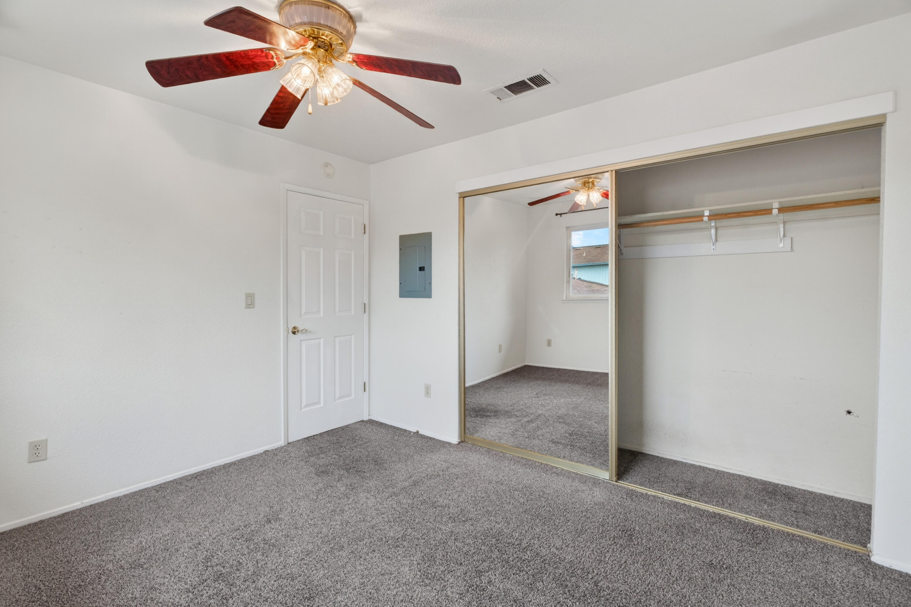 200 Ridgetop Drive, Unit 22 Redding, CA 96003 - Photo 21 of 29 Bedroom 2