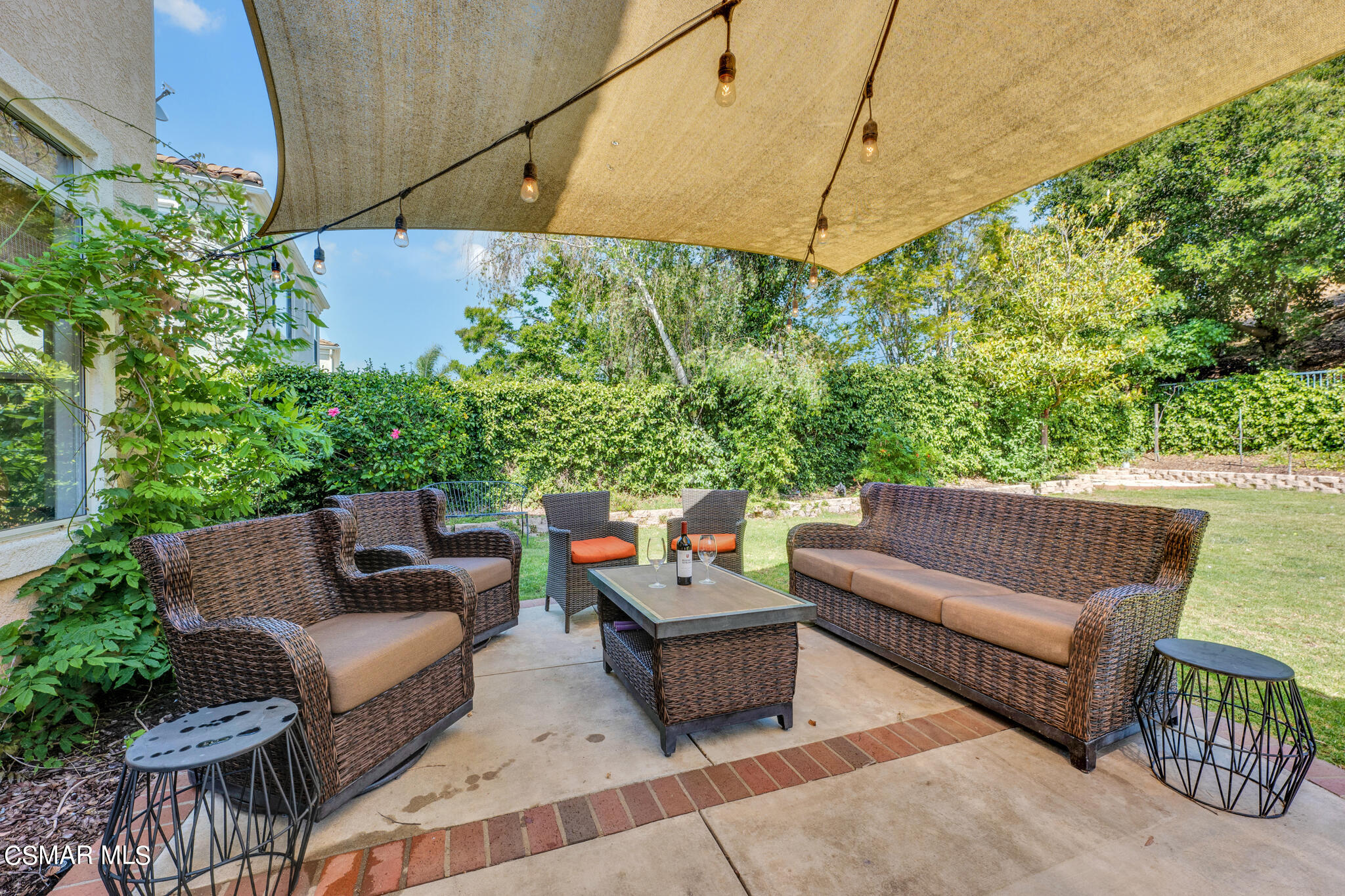 3930 Sunsetridge Road Moorpark, CA 93021 - Photo 40 of 42 a outdoor living space with furniture and a potted plant