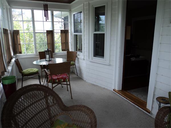 328 Billings Road Quincy, MA 02170 - Photo 5 of 25 Gallery Image 5