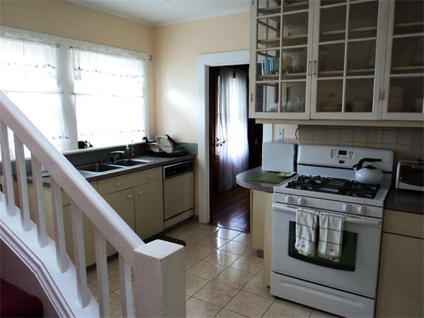 328 Billings Road Quincy, MA 02170 - Photo 9 of 25 Gallery Image 9