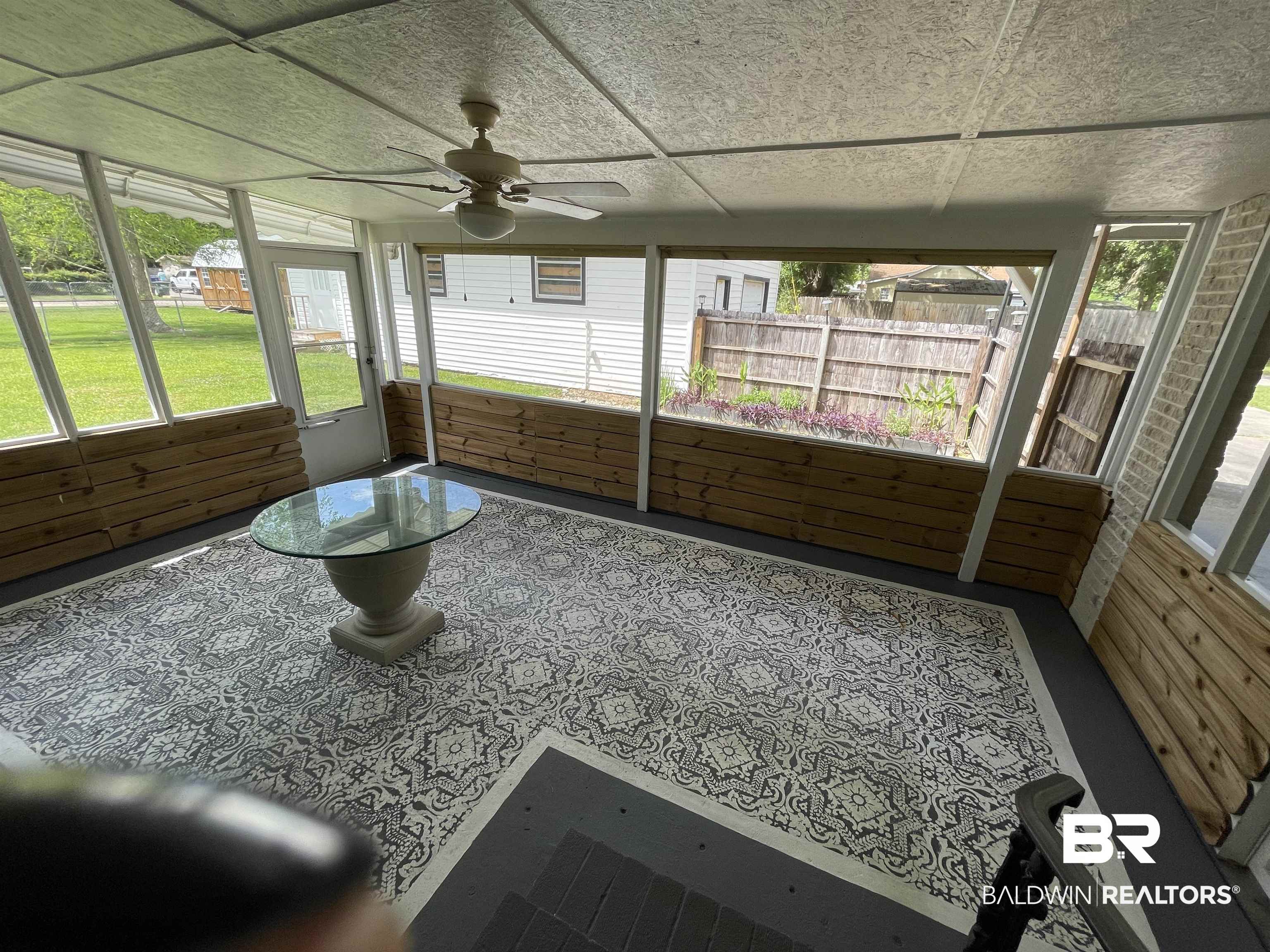 402 West Myrtle Avenue Foley, AL 36535 - Photo 32 of 38 Screened Porch