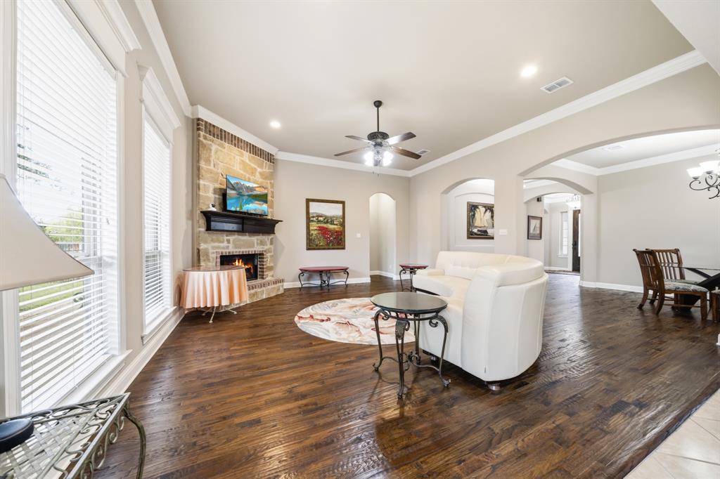 17031 Stone Briar Road Woodway, TX 76712 - Photo 9 of 36