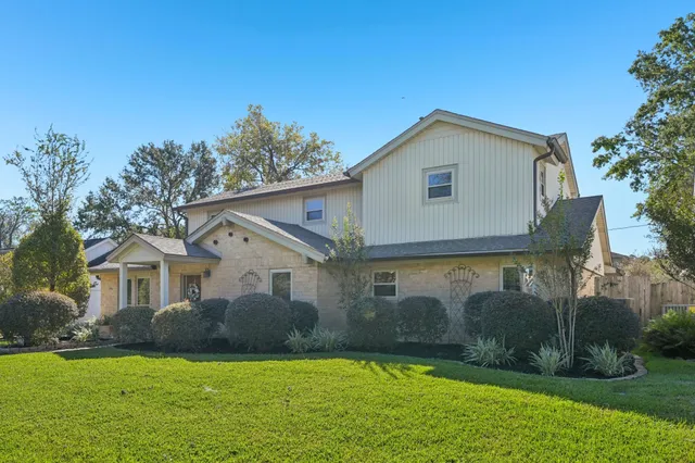 $679,000 | 12527 Honeywood Trail, Houston, TX 77077