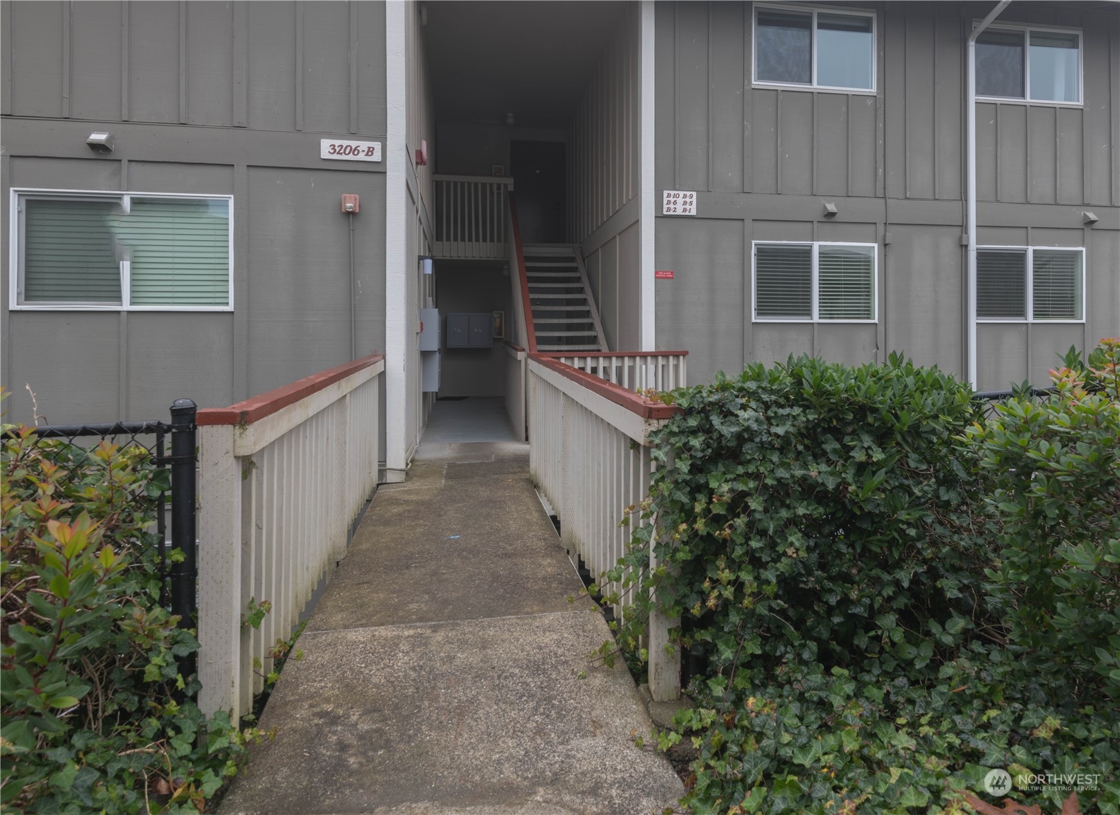 3206 Pine Road Northeast, Unit B5 Bremerton, WA 98310 - Photo 12 of 15 Gallery Image 12