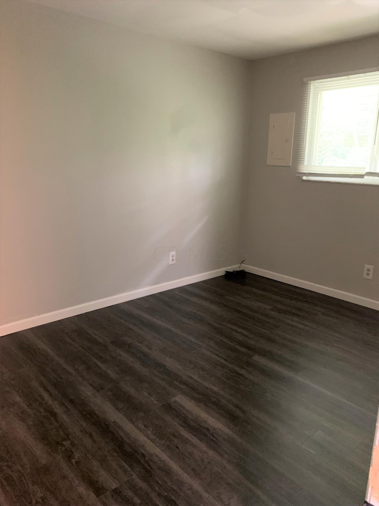 732 North Nelson Road, Unit B Columbus, OH 43219 - Photo 13 of 14