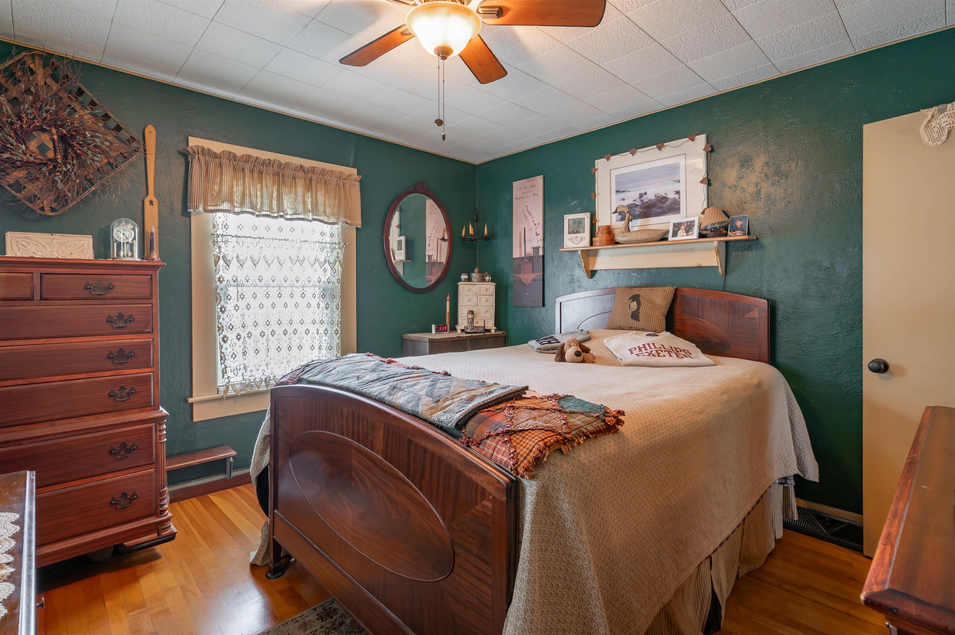 131 Calef Road Manchester, NH 03103 - Photo 27 of 42