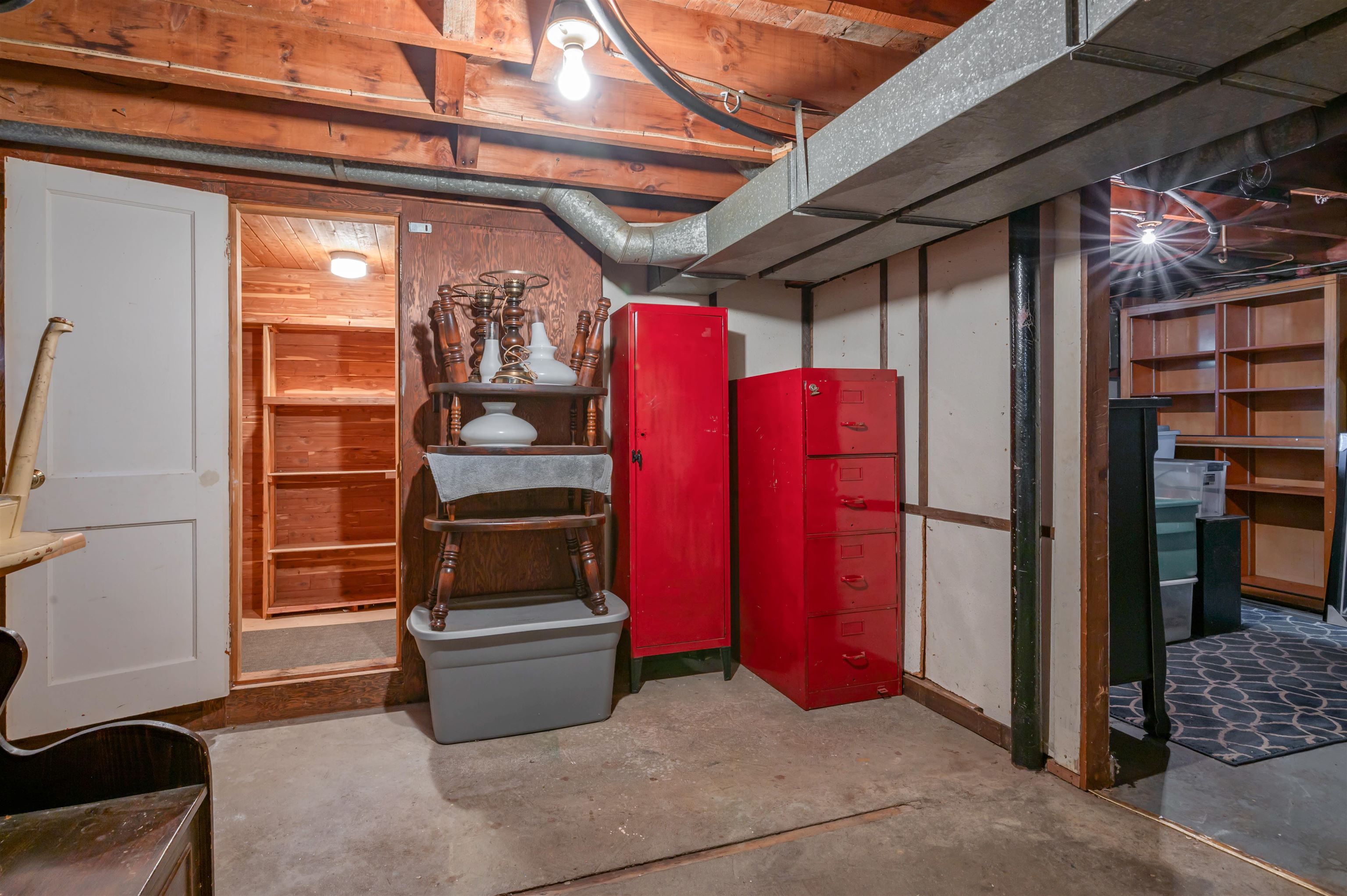 131 Calef Road Manchester, NH 03103 - Photo 31 of 42