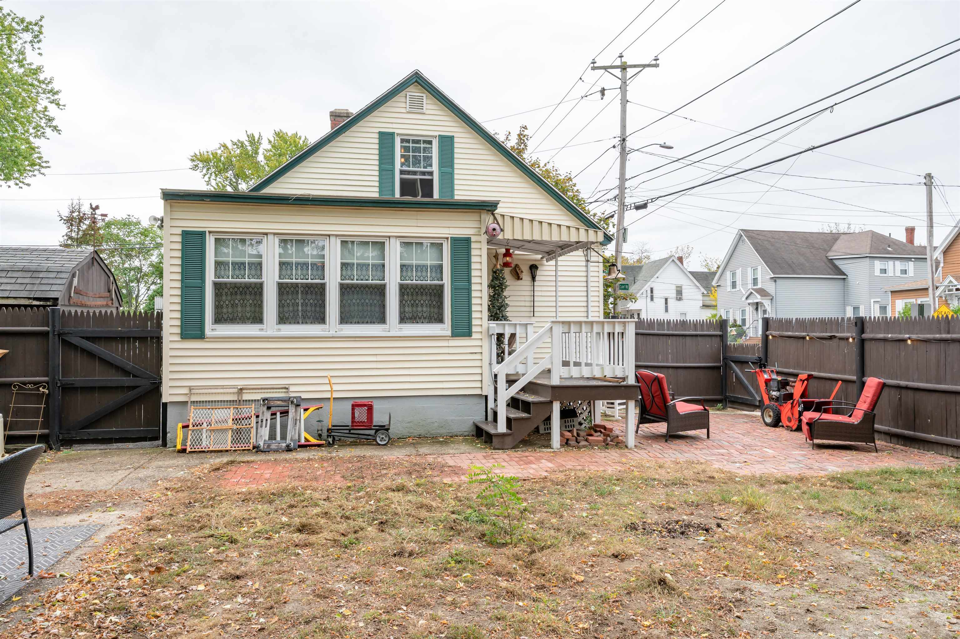 131 Calef Road Manchester, NH 03103 - Photo 5 of 42