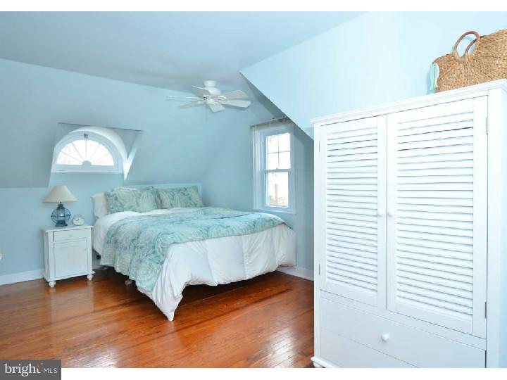 1203 Manor Road Havertown, PA 19083 - Photo 9 of 19