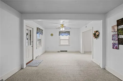$375,000 | 229 Spruce Street, Zelienople, PA 16063