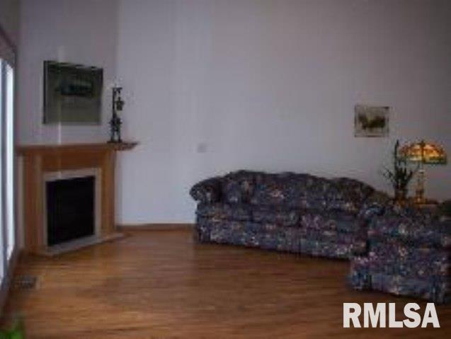 2 Lighthouse Lane Hampton, IL 61256 - Photo 8 of 9 Gallery Image 8