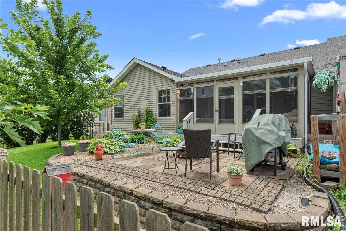 4310 Castle Pines Drive Springfield, IL 62711 - Photo 36 of 39 Gallery Image 36