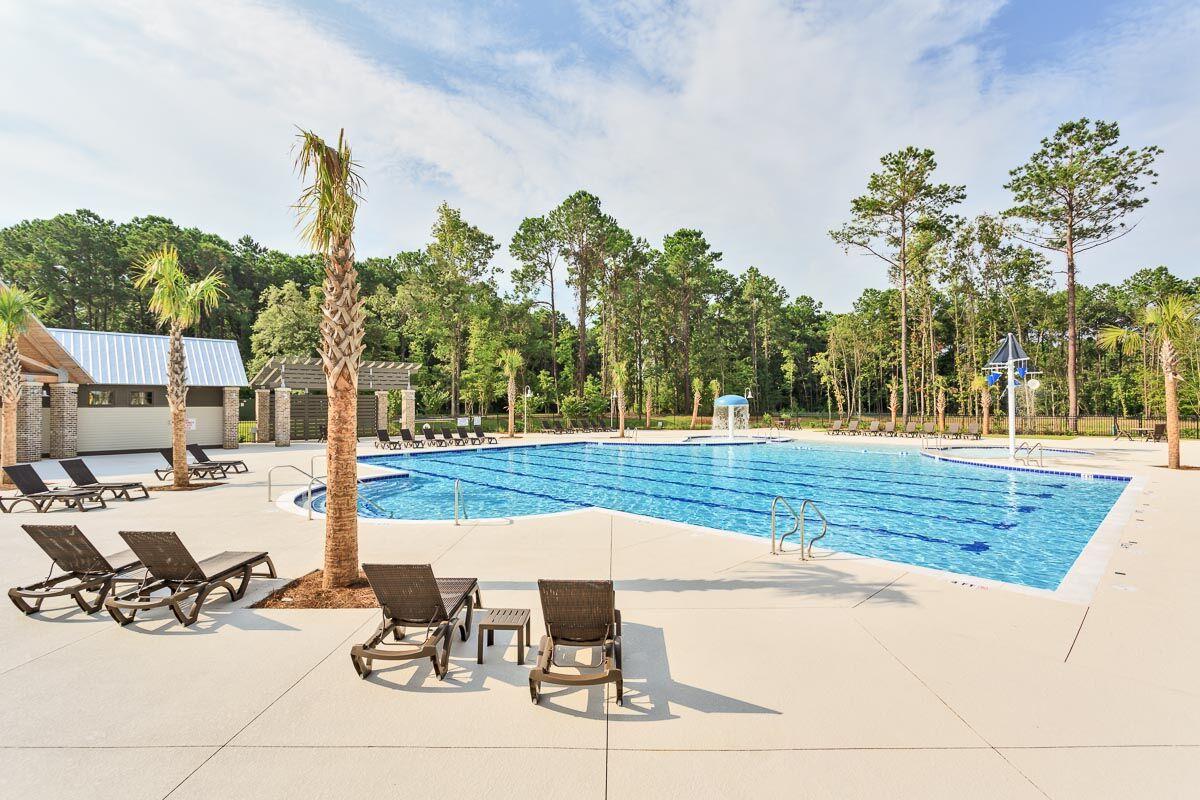 1547 Old Rivers Gate Road Mount Pleasant, SC 29466 - Photo 43 of 47 Community Pool