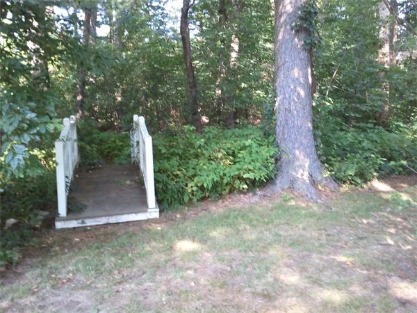 9 Roberta Road Sharon, MA 02067 - Photo 5 of 18 Gallery Image 5
