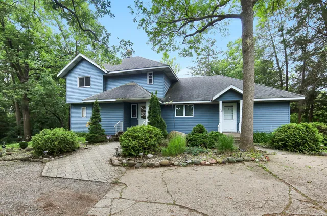 $415,000 | 32467 County Road 1, St. Cloud, MN 56303