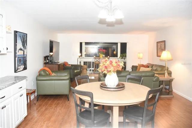 $407,740 | 601 North Mc Donald Street, Unit 206, Mount Dora, FL 32757