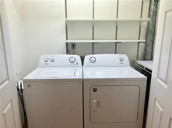 $1,675 | 1244 Keys Lake Drive Northeast, Brookhaven, GA 30319