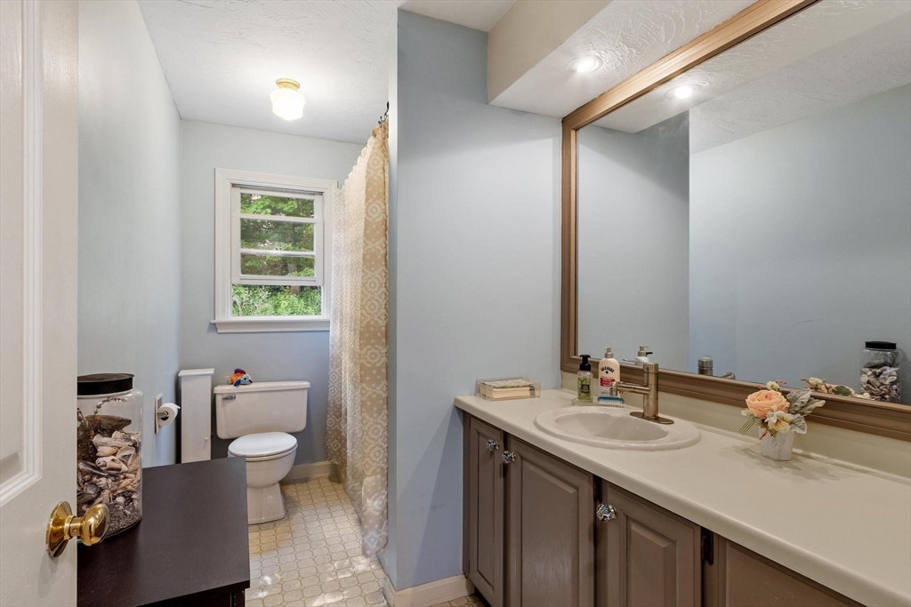 33 Taft Road Sterling, MA 01564 - Photo 21 of 42