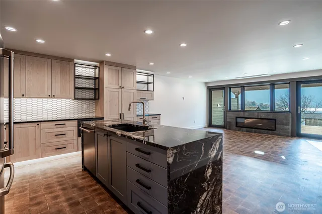 $1,263,500 | 1 Yacinde Court, Unit G2, Manson, WA 98831