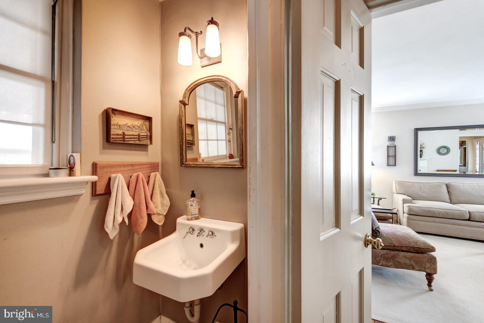 860 Valley View Road Flourtown, PA 19031 - Photo 18 of 49 Gallery Image 18