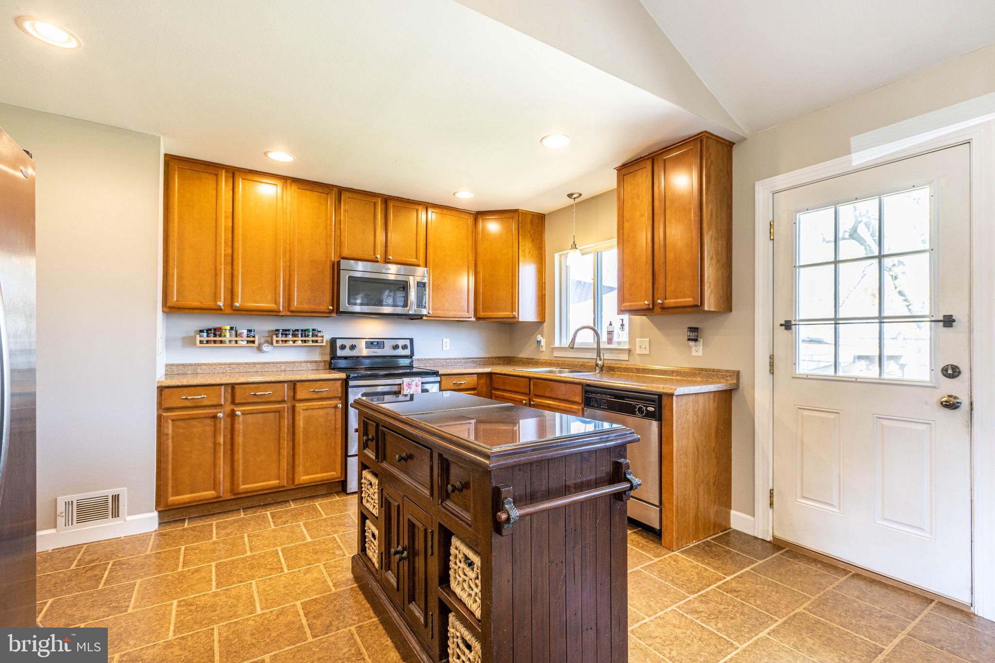 6 Marlyn Road Newark, DE 19713 - Photo 12 of 46