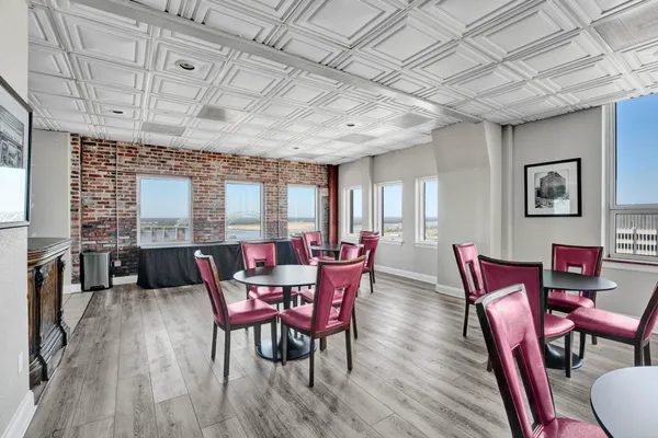 $235,000 | 109 North Main Street, Unit 901, Memphis, TN 38103