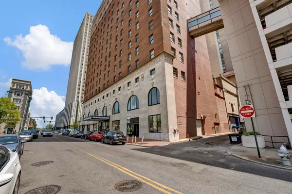$235,000 | 109 North Main Street, Unit 901, Memphis, TN 38103