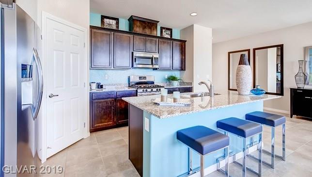 2133 Rio Rancho Pointe Place, Unit L51 Henderson, NV 89002 - Photo 6 of 8 Gallery Image 6