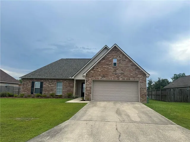 $1,750 | 11176 Merlo Drive, Hammond, LA 70403