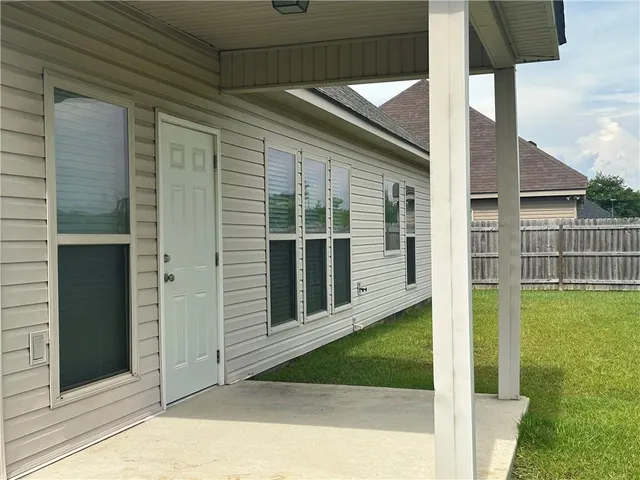 $1,750 | 11176 Merlo Drive, Hammond, LA 70403