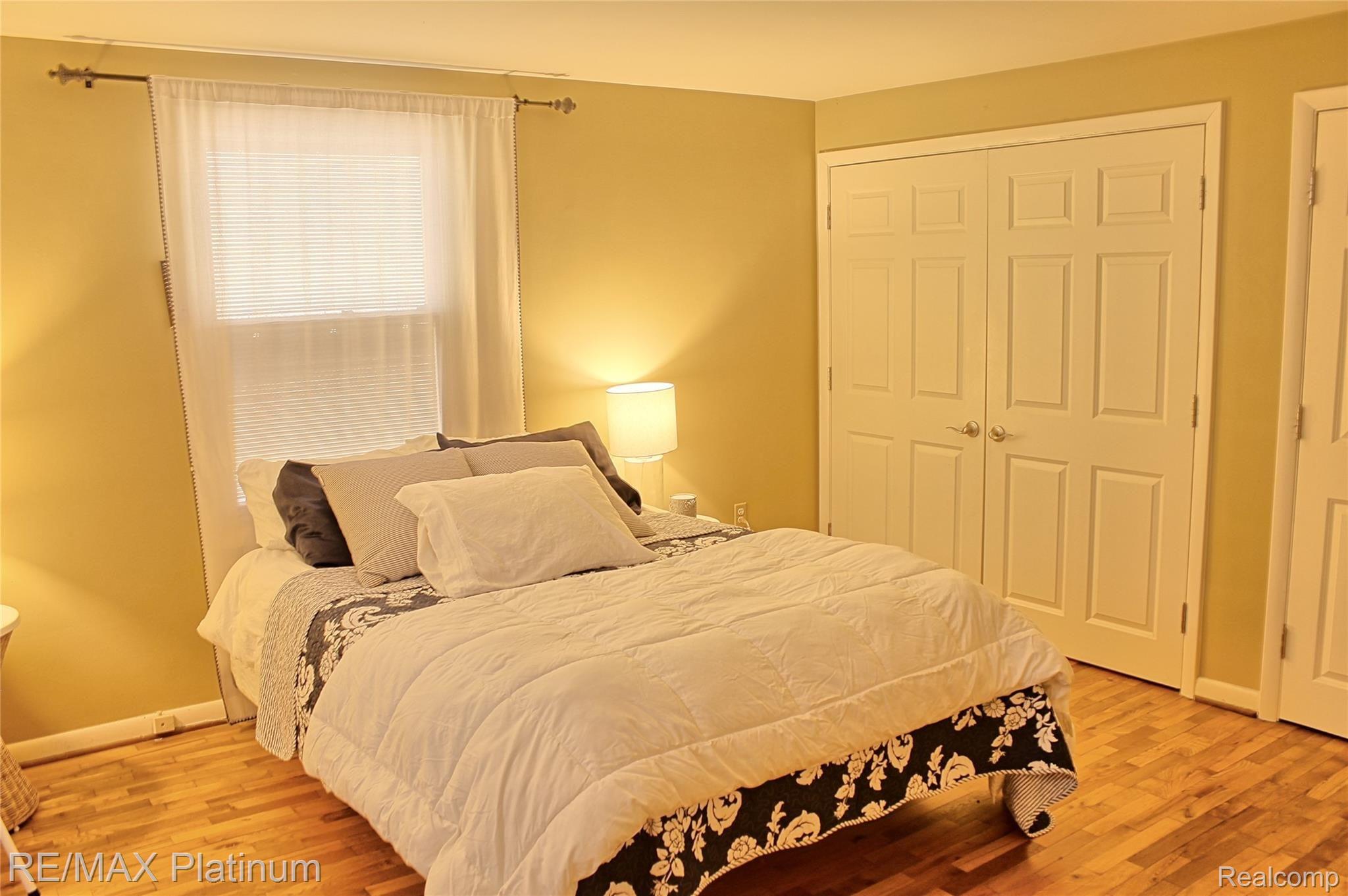 625 Spring Valley Road Ann Arbor, MI 48105 - Photo 39 of 75 PrimaryBedToo.jpg
