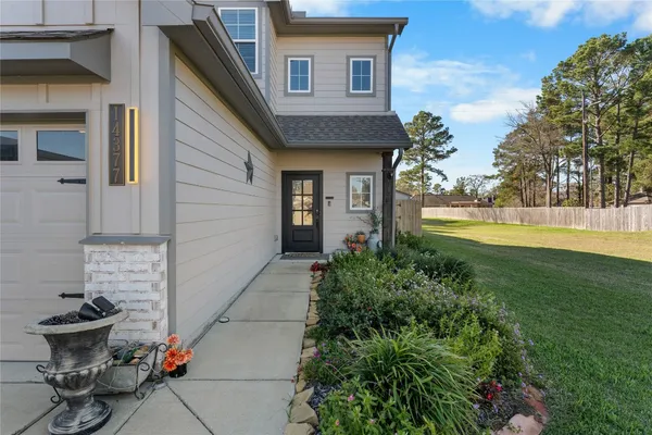 $345,000 | 14377 South Summerchase Circle, Willis, TX 77318