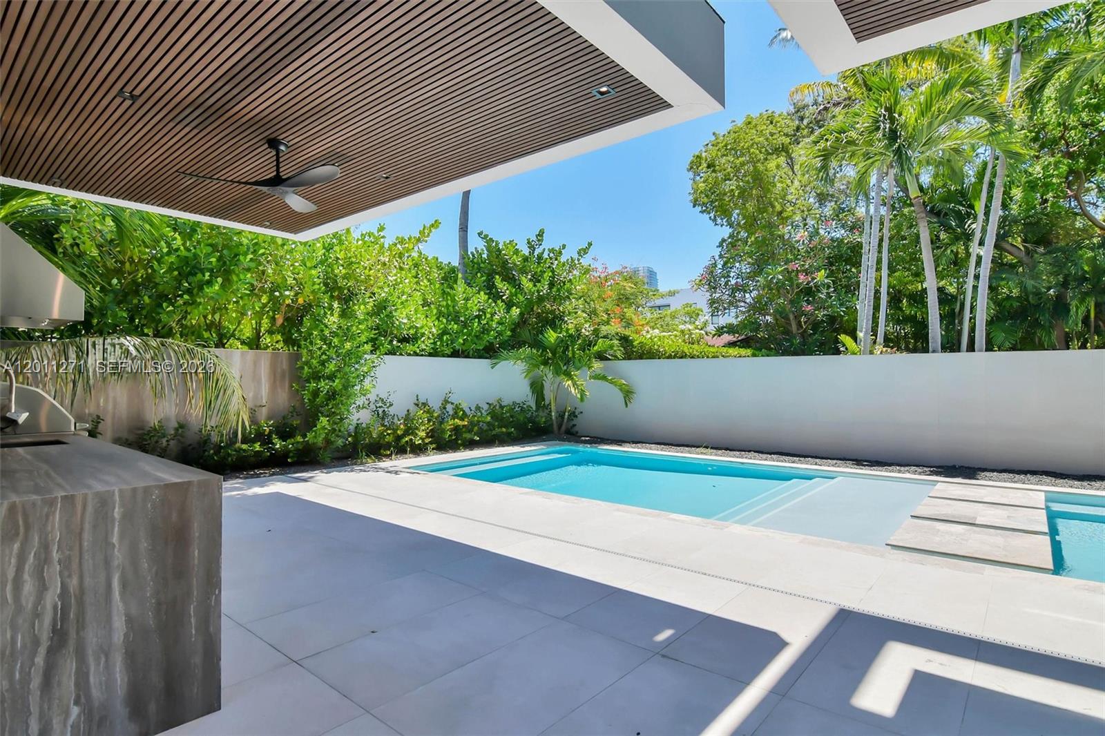 125 Southwest 29th Road Miami, FL 33129 - Photo 2 of 69