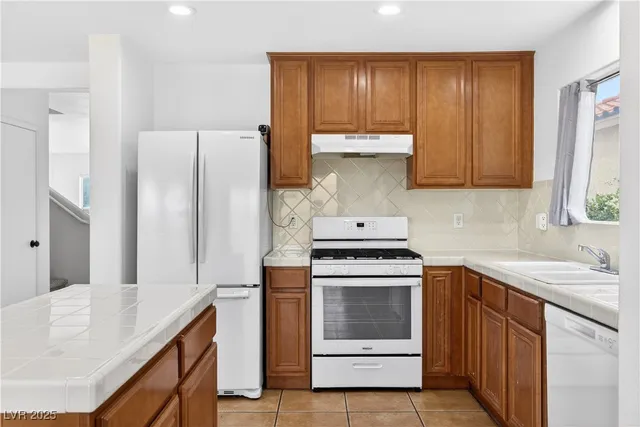 $425,000 | 6374 Cactus Dahlia Street, Las Vegas, NV 89141