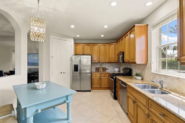 $669,000 | 9031 Cherry Oaks Trail, Unit 101, Naples, FL 34114