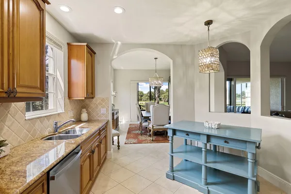 $669,000 | 9031 Cherry Oaks Trail, Unit 101, Naples, FL 34114