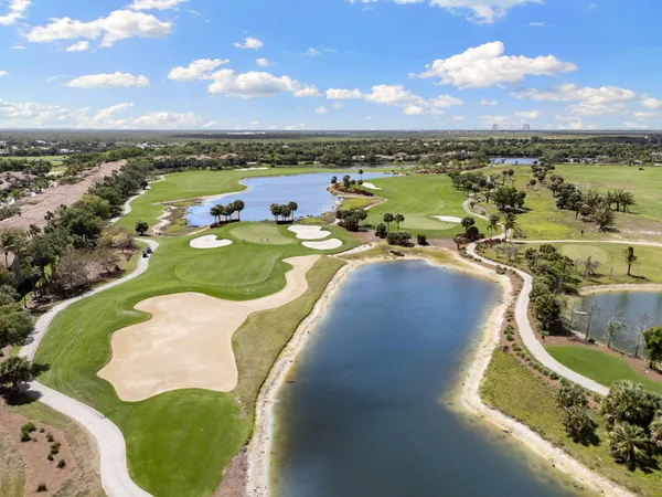 $669,000 | 9031 Cherry Oaks Trail, Unit 101, Naples, FL 34114